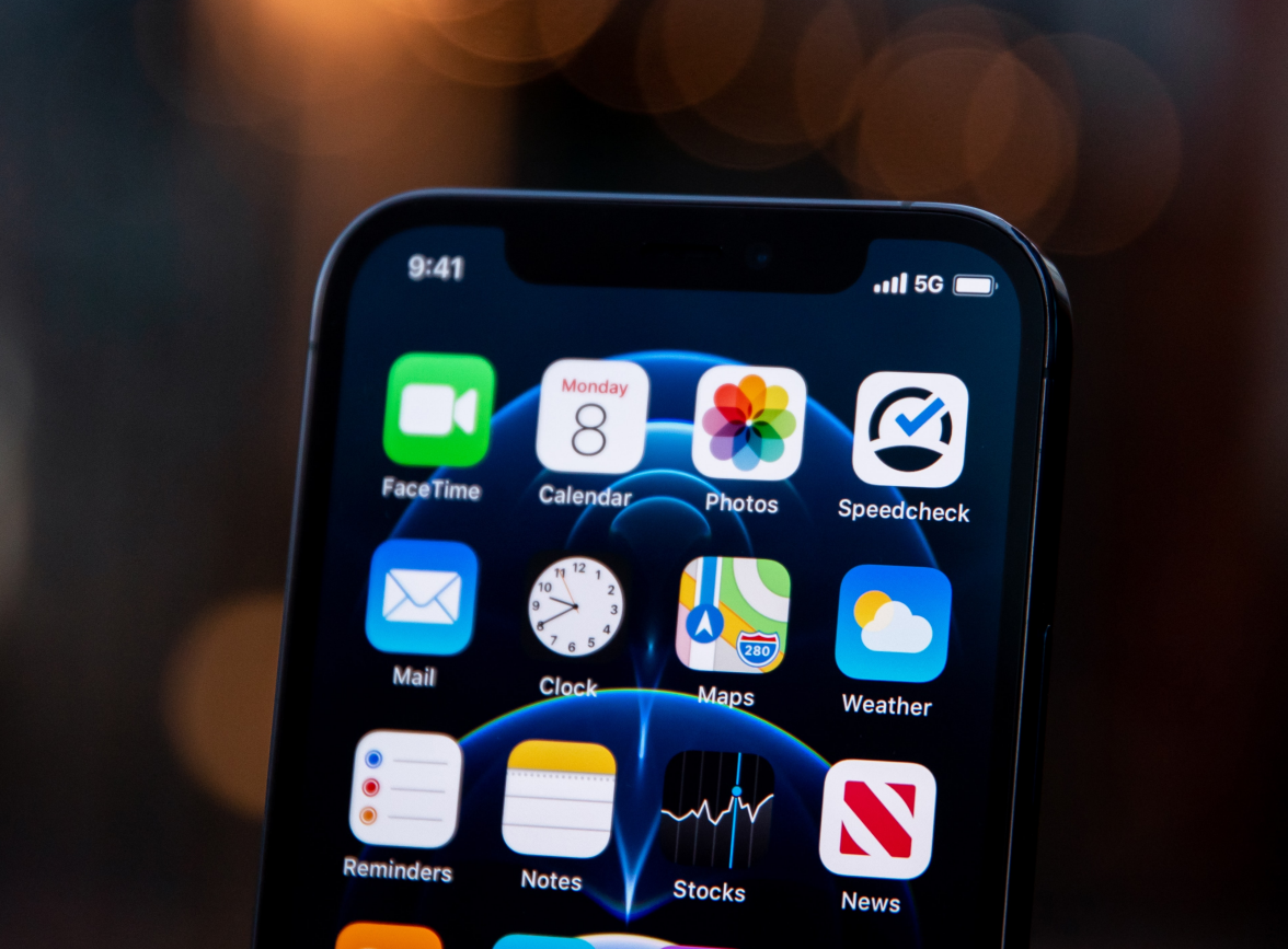 阿城苹果手机维修分享为什么 iPhone 12 在冬季会自动关机 